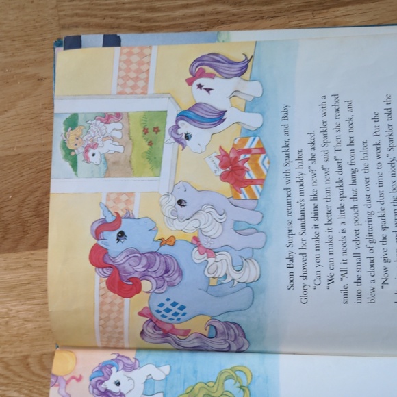 Vintage 80s My Little Pony book - Picture 4 of 5